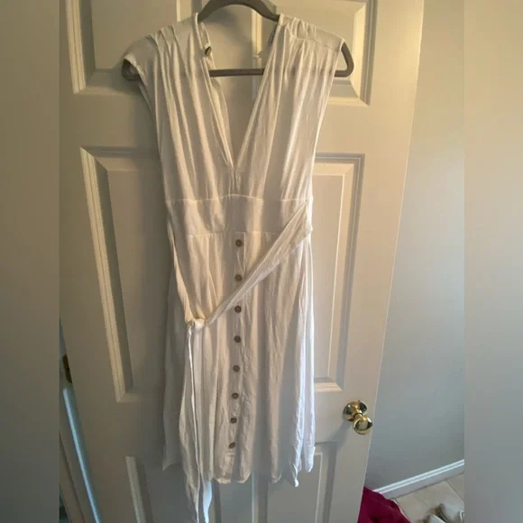 Petal and pup size 6 white dress - Picture 2 of 3